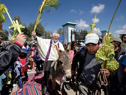 Sebastián Obermaier, durante la celebración del Domingo de Ramos 
de 2015 en El Alto, Bolivia. 