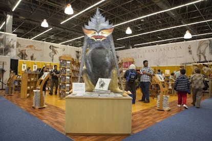Stand de Artes de México que cumple 25 años.