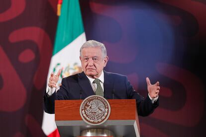 Andrés Manuel López Obrador, durante su conferencia matutina de este viernes, en Ciudad de México.