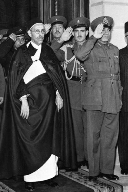 El rey Idris al Senussi, en El Cairo en 1952.