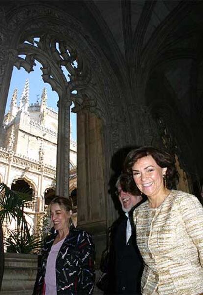 Calvo y la consejera de Cultura de Castilla-La Mancha, Paz López, en el Convento de San Juan de los Reyes de Toledo.