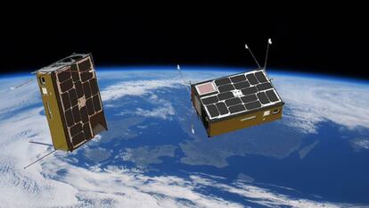 Recreació dels dos Cubesat catalans orbitant la Terra.