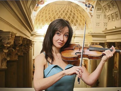 Lina Tur Bonet, violinista cartagenera, en el Real Oratorio del Caballero de Gracia de Madrid.