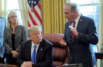 Trump y Shulkin, el pasado enero