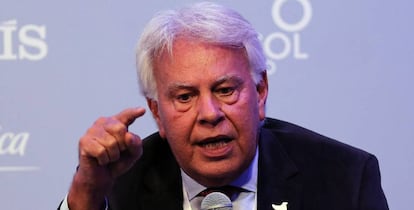 Felipe González, la setmana passada a Bogotà.