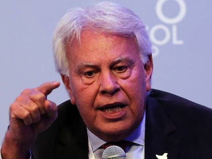 Felipe González, la setmana passada a Bogotà.