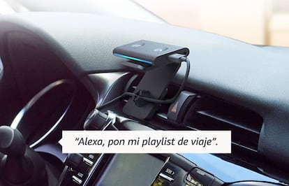 El 'Echo Auto' se fija a las rejillas de ventilación y se escucha a través de los altavoces del coche