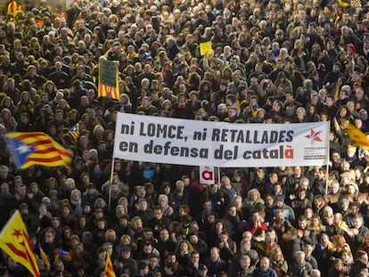 Manifestaci&oacute;n en 2012 a favor de la inmersi&oacute;n ling&uuml;&iacute;stica en Catalu&ntilde;a