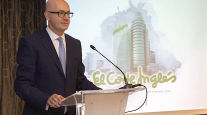 El presidente de El Corte Inglés, Jesús Nuño de la Rosa, durante una presentación de la emisión en Madrid.