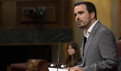 Alberto Garzón, durante su intervención en el debate de investidura.