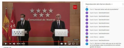 Captura del directo de YouTube: a la derecha, los comentarios que piden la dimisión de Sánchez.