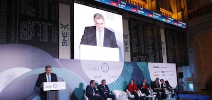 El consejero delegado de Bolsas y Mercados Españoles (BME), Javier Hernani, durante su intervención en la XX edición del Foro Latibex.