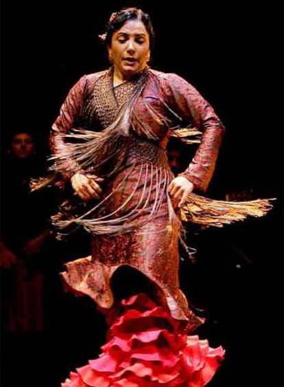 La bailaora granadina Eva 'Yerbabuena' está cosechando un gran éxito en Australia con su espectáculo que fusiona el flamenco más tradicional y la danza contemporánea.