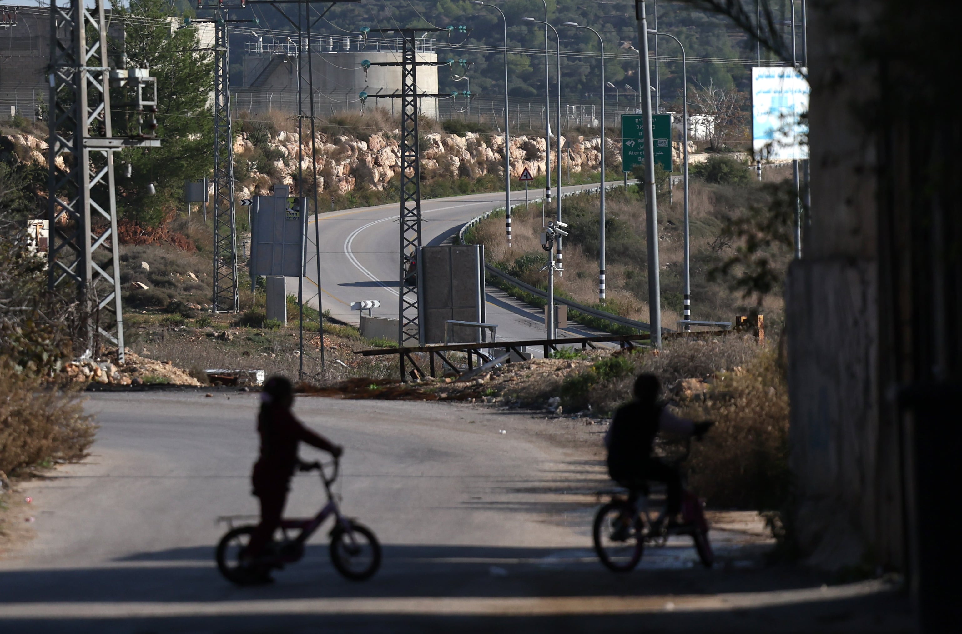 Bustinduy sube la presión sobre Israel y recuerda que las empresas que importen desde territorios ocupados deben indicarlo en el etiquetado 