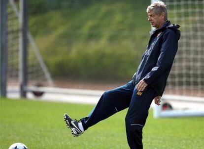 El entrenador del Arsenal Arsene Wenger durante un entrenamiento.