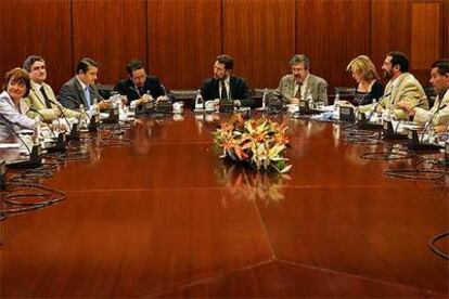 Reunión de la ponencia del Estatuto de Autonomía, ayer en el Parlamento andaluz.
