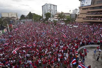 Aficionados costarricenses celebran en San Jos&eacute;.