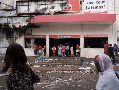 Supermercado destruido en Dakar el 3 de junio.