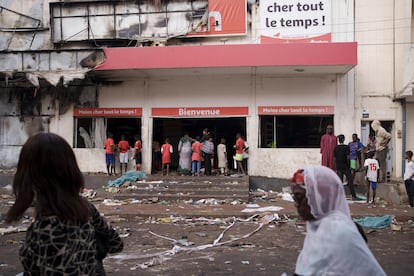 Supermercado destruido en Dakar el 3 de junio.