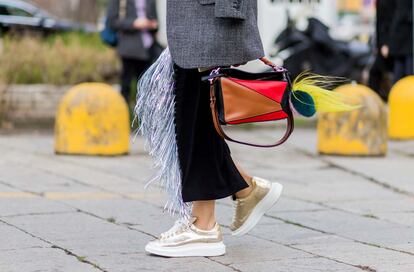 Street Style: February 24 &#8211; Milan Fashion Week Fall/Winter 2016/17