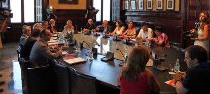 La diputaci&oacute;n permanente, reunida ayer en el Parlament. 