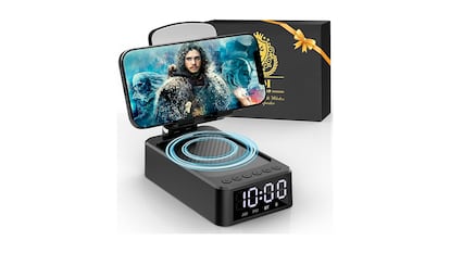 Regalos para hombres sobre fondo blanco.