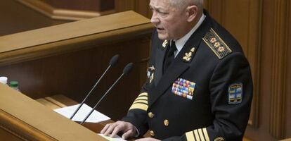 El exministro de defensa ucranio Igor Teniuj, este martes durante su comparecencia en el parlamento urcanio.