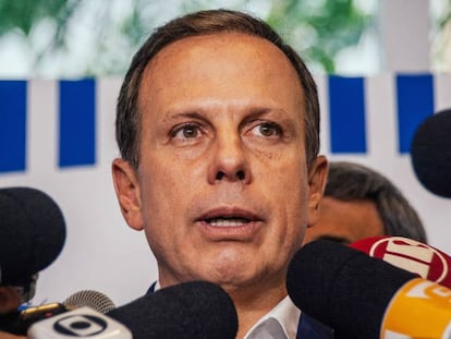 O prefeito Jo&atilde;o Doria, em ato de comemora&ccedil;&atilde;o dos dois meses do Coruj&atilde;o.