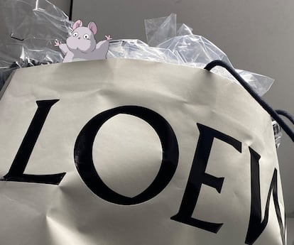 Imagen publicada por Jonathan Anderson en Instagram como adelanto de la próxima colaboración de Loewe con 'El viaje de Chihiro'.