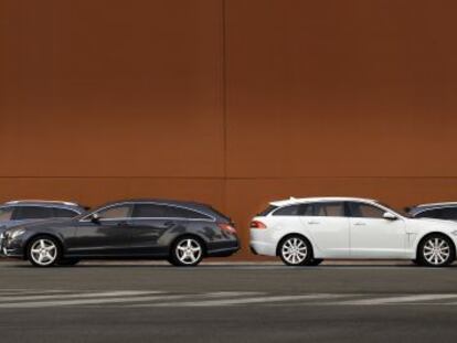 De izquierda a derecha: Mazda 6 Wagon, Mercedes CLS Shooting Brake, Jaguar XF Sportbrake y Peugeot 508 SW.