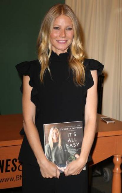 Gwyneth Paltrow, con su libro.