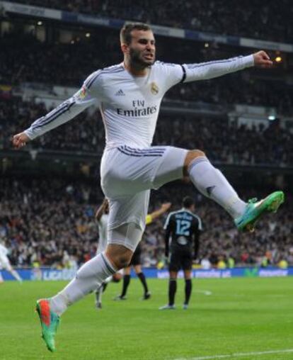 Jesé celebra el gol de Benzema ante el Celta