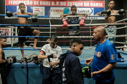 NO USAR, SOLO PARA EL TEMA DE AMÉRICA FUTURA:
La capital afro de América Latina quiere reescribir su pasado