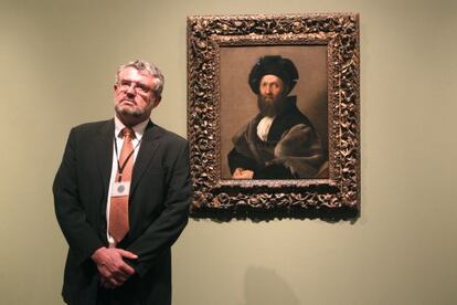 Miguel Falomir, nuevo director adjunto del Prado, en una imagen de 2012 durante la exposici&oacute;n &#039;El &uacute;ltimo Rafael&#039;, en la pinacoteca.  