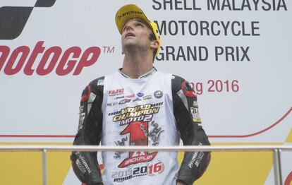 Zarco, en el podio de Sepang.