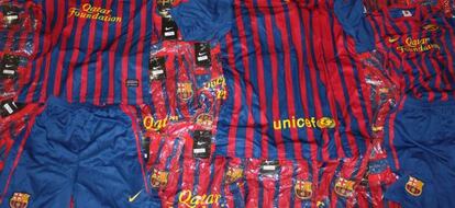 Camisetas del Barça inautadas.