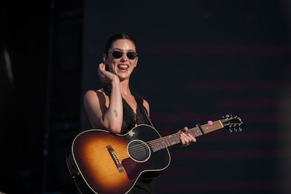 Gracie Abrams, antes de que se cortase el sonido de su recital, en Mad Cool.