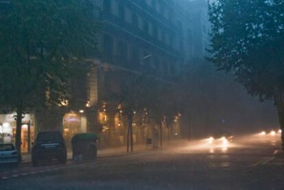 Barcelona, a las cinco de la tarde en plena tromba de agua.