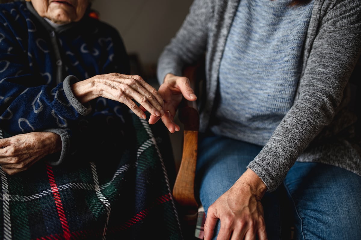 100 experts were unable to agree on whether aging is an illness, or when it begins