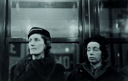 Subway Portrait © Walker Evans Archive, The Metropolitan Museum of Art