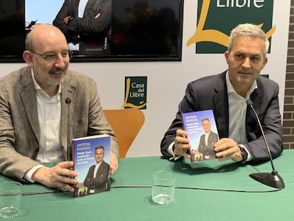 Antoni Bassas y Víctor Font, en la presentación del libro.