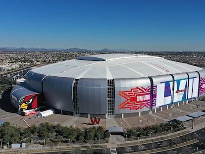 El estadio de los Cardenales de Arizona que será sede del Super Bowl LVII.