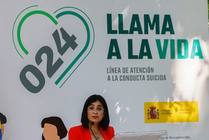 La ministra de Sanidad, Carolina Darias, en la presentación de la línea 024 de atención a la conducta suicida.