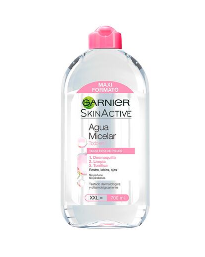 Soy nueva en esto y me aburren las cremas, no me he  limpiado la cara en 30 años. Para recién llegados, el agua micelar de Garnier es un acierto seguro. Desmaquilla, limpia y suaviza todo el rostro en un solo gesto (en torno a unos 5 euros). En este vídeo puedes ver lo eficaz que es.