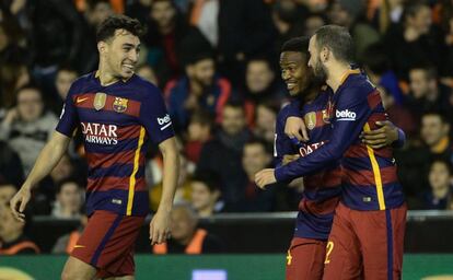 Kapoum, Vidal i Munir celebren el gol.