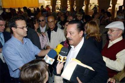 Julián Muñoz, en el Ayuntamiento de Marbella en octubre de 2003, cuando todavía era alcalde.
