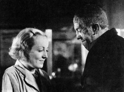L'ATALANTE (1934). Jean Vigo. El més semblant al cinema de poesia que pot fer-se amb la prosa de les imatges del París proletari i fluvial.