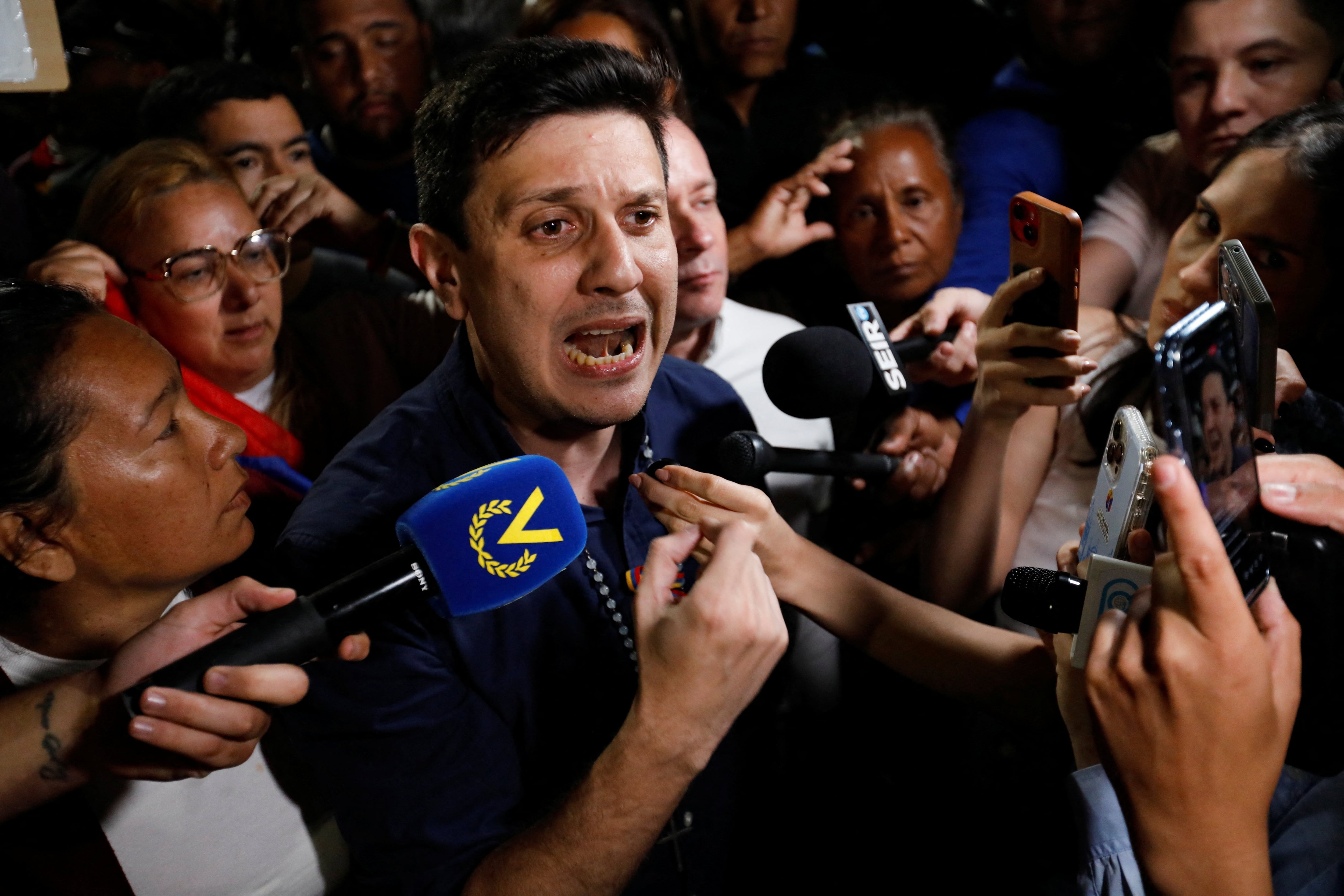 Las excarcelaciones de presos políticos llevan a la oposición venezolana otra vez a la calle