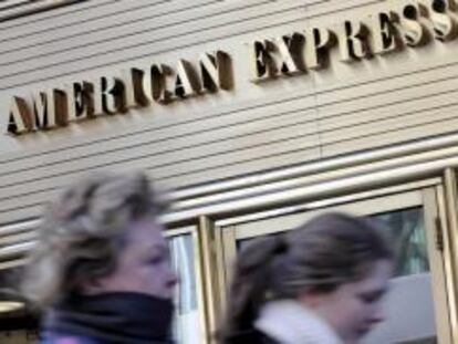American Express se convertirá en un banco comercial para acogerse a los programas de financiación de bajo coste de la Fed.