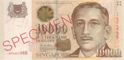 Si este billete de 10.000 dólares de Singapur tiene muchos ceros es porque los vale: equivalente a 6.452 euros, es el billete de banco más valioso del mundo. Eso ha llevado a la Autoridad Monetaria del país asiático, que emitió esta serie en 1999, a iniciar su retirada progresiva a partir de 2014.